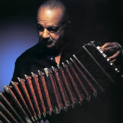 Photograph of Ástor Piazzolla